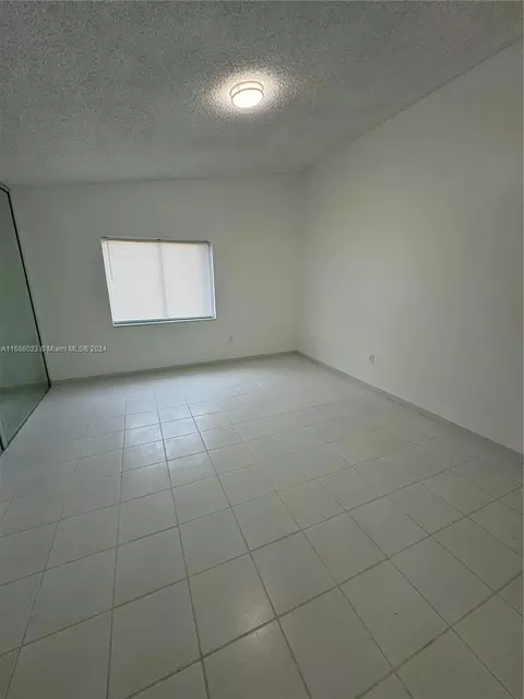 Other - 3127 W 69th Pl, Hialeah, FL 33018 photo 3 of 5