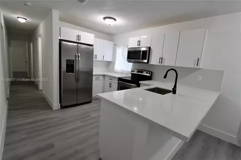 2290 NW 51st Ter, Miami, FL 33142