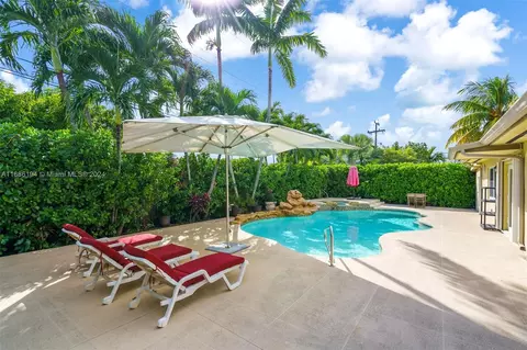10500 SW 43rd Ter, Miami, FL 33165