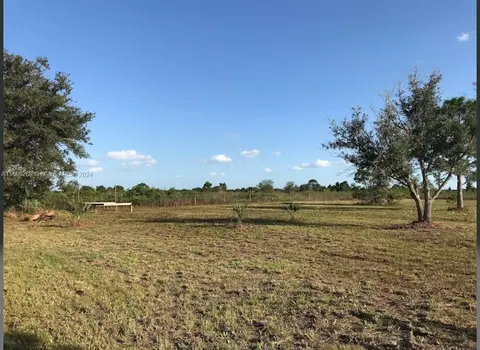 18084 NW 284 St, Other City - In The State Of Florida, FL 34972 photo 1