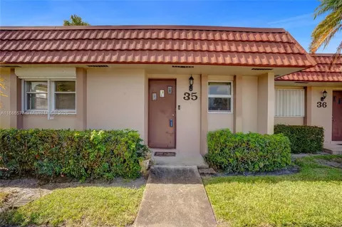 5725 E Fernley Dr E #35, West Palm Beach, FL 33415