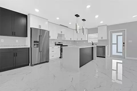 11414 SW 148th Ln, Miami, FL 33176