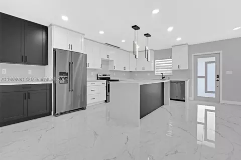 11414 SW 148th Ln, Miami, FL 33176