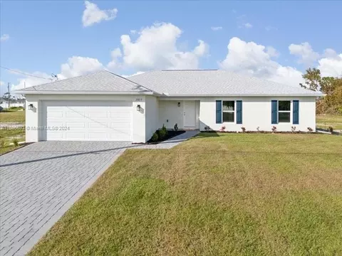 1817 NW 15th St, Cape Coral, FL 33993