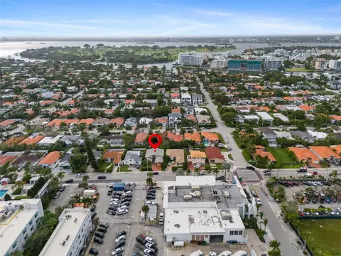 Undisclosed, Surfside, FL 33154 photo 3