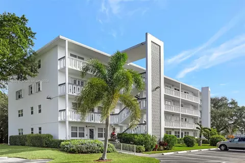 4075 Oakridge F #4075, Deerfield Beach, FL 33442
