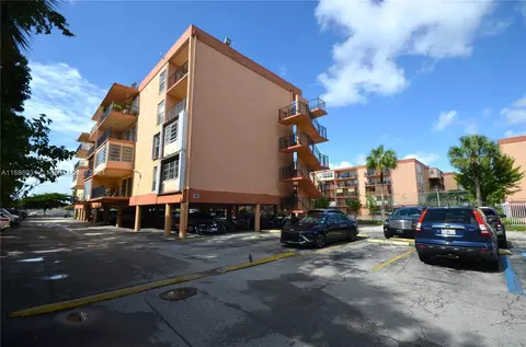 1990 W 56th St #1102, Hialeah, FL 33012