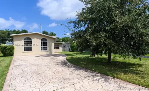 1531 Liberty St, Hollywood, FL 33020