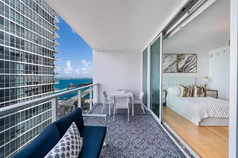 1040 Biscayne Blvd #3905, Miami, FL 33132