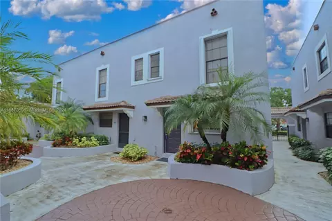 11683 NW 11th St #11683, Pembroke Pines, FL 33026