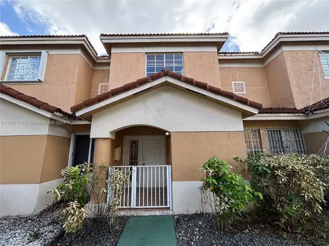 316 4th St #4, Hialeah, FL 33010 photo 1