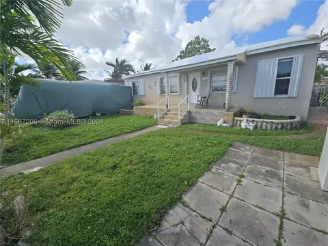 3420 E Palm Ct, Hialeah, FL 33013 photo 1