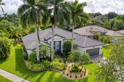 3902 Nighthawk Dr, Weston, FL 33331