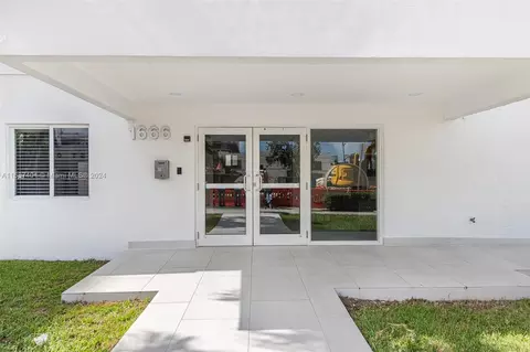 1666 E West Ave #402, Miami Beach, FL 33139