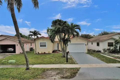 2516 Raleigh St, Hollywood, FL 33020
