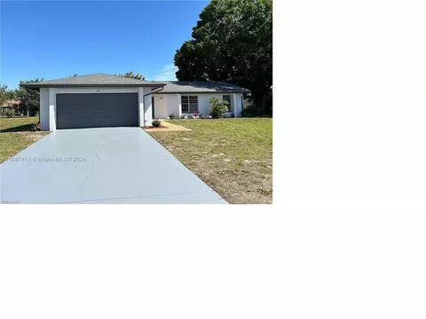 115 Airview, Lehigh Acres, FL 33936