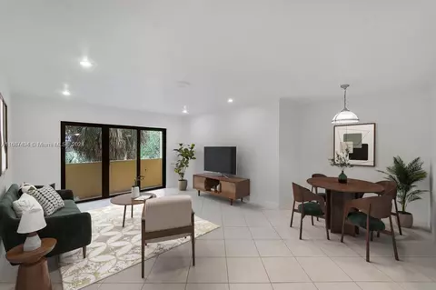 525 Coral Way #301, Coral Gables, FL 33134