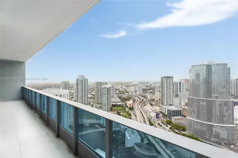 200 Biscayne Boulevard Way #PH 5012, Miami, FL 33131