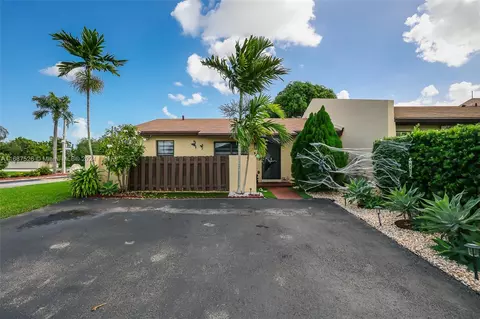 11101 SW 122nd Ct #11101, Miami, FL 33186