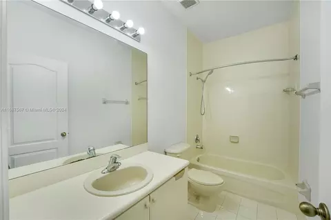 8197 W 36th Ave #3, Hialeah, FL 33018 photo 19