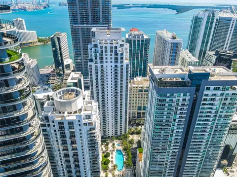 1060 Brickell Ave #409, Miami, FL 33131