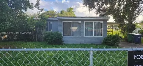 1740 NW 89th St, Miami, FL 33147