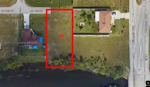 722 NE 12th St, Cape Coral, FL 33909