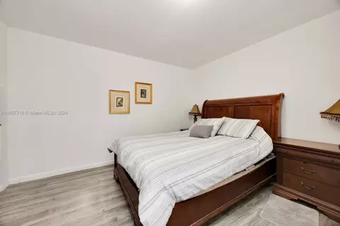 Bedroom - 471 SE 6th St, Hialeah, FL 33010 photo 1 of 2
