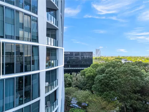 2831 S Bayshore Dr #805, Miami, FL 33133