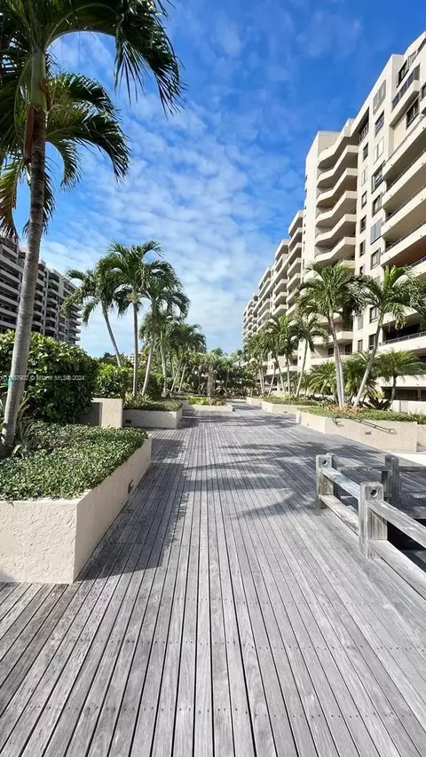 101 Crandon Blvd #378, Miami, FL 33149