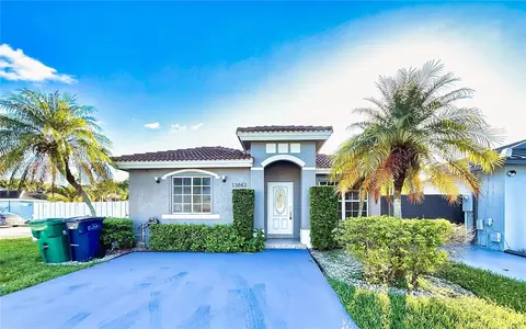 13843 SW 151 Ct, Miami, FL 33196