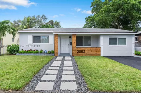 2852 Washington St, Hollywood, FL 33020