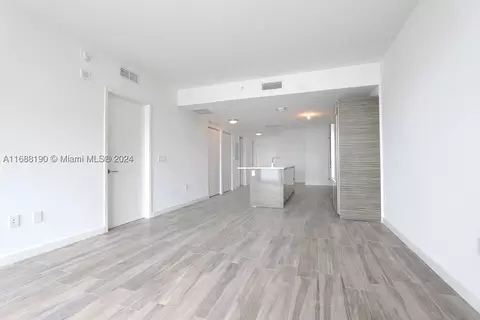 460 NE 28th St #504, Miami, FL 33137