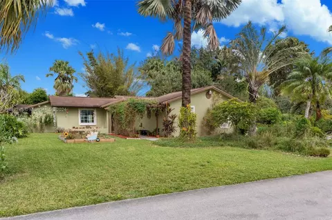 14741 SW 157th St, Miami, FL 33187