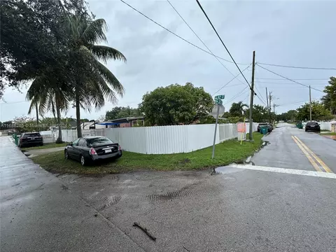 9200 NW 32nd Ct, Miami, FL 33147