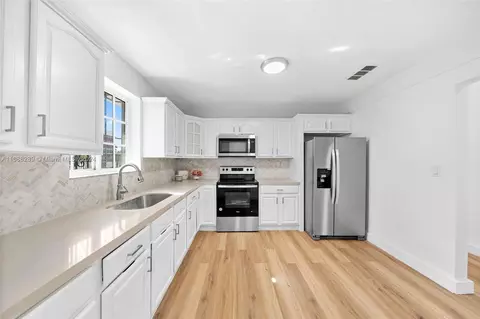 Kitchen - 361 E 39th St, Hialeah, FL 33013 photo 2 of 2