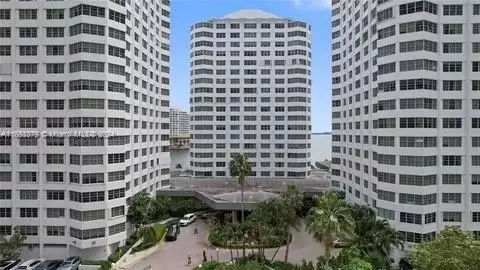 825 Brickell Bay Dr #451, Miami, FL 33131