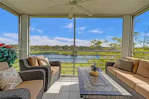 808 Cypress Blvd #503, Pompano Beach, FL 33069