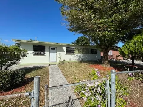 10791 SW 221st St, Miami, FL 33170