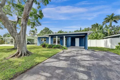3017 NE 3rd Ave, Wilton Manors, FL 33334