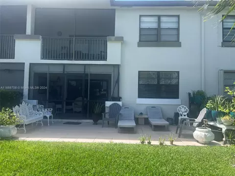 9656 W Mcnab Rd #105, Tamarac, FL 33321