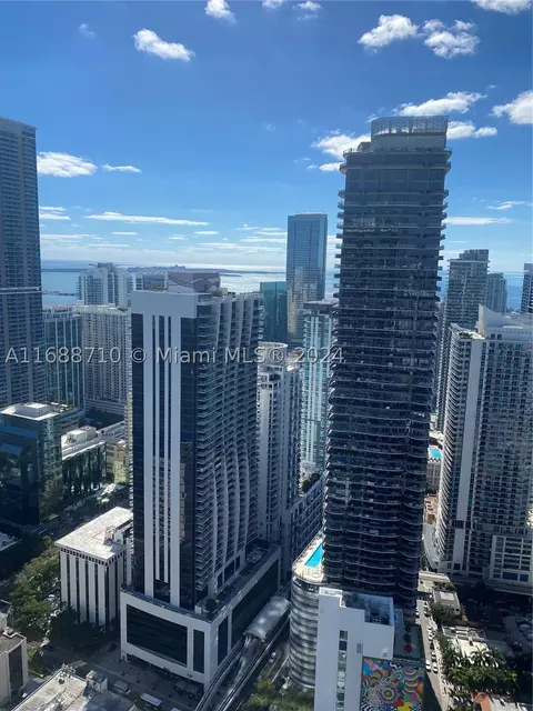 801 S Miami Ave #5002, Miami, FL 33130