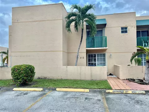 11965 SW 19th Ln #213, Miami, FL 33175