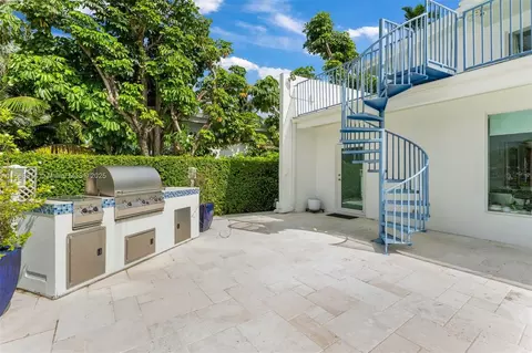 Exterior - 8900 Bay Dr, Surfside, FL 33154 photo 9 of 11