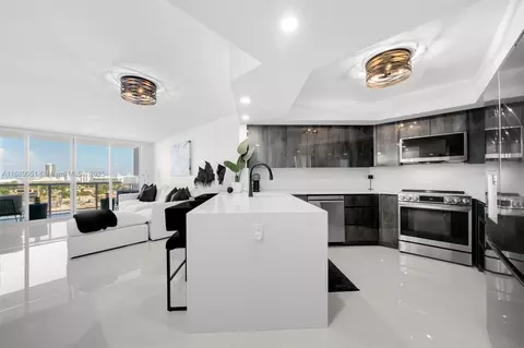1800 Sunset Harbour Dr #1115, Miami Beach, FL 33139