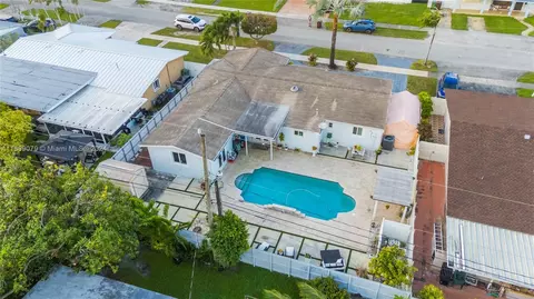 View/Area - 496 W 46th Pl, Hialeah, FL 33012 photo 3 of 4