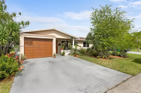 7103 NW 57th Ct, Tamarac, FL 33321