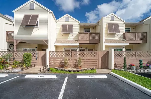4809 S Hemingway Cir #81, Margate, FL 33063