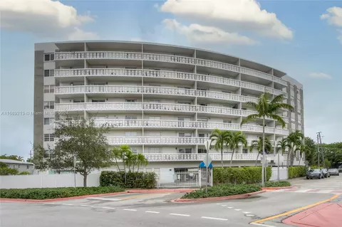 4141 Nautilus Dr #4B, Miami Beach, FL 33140