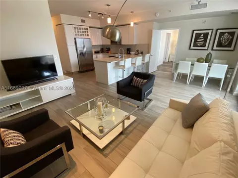 999 SW 1st Ave #1802, Miami, FL 33130
